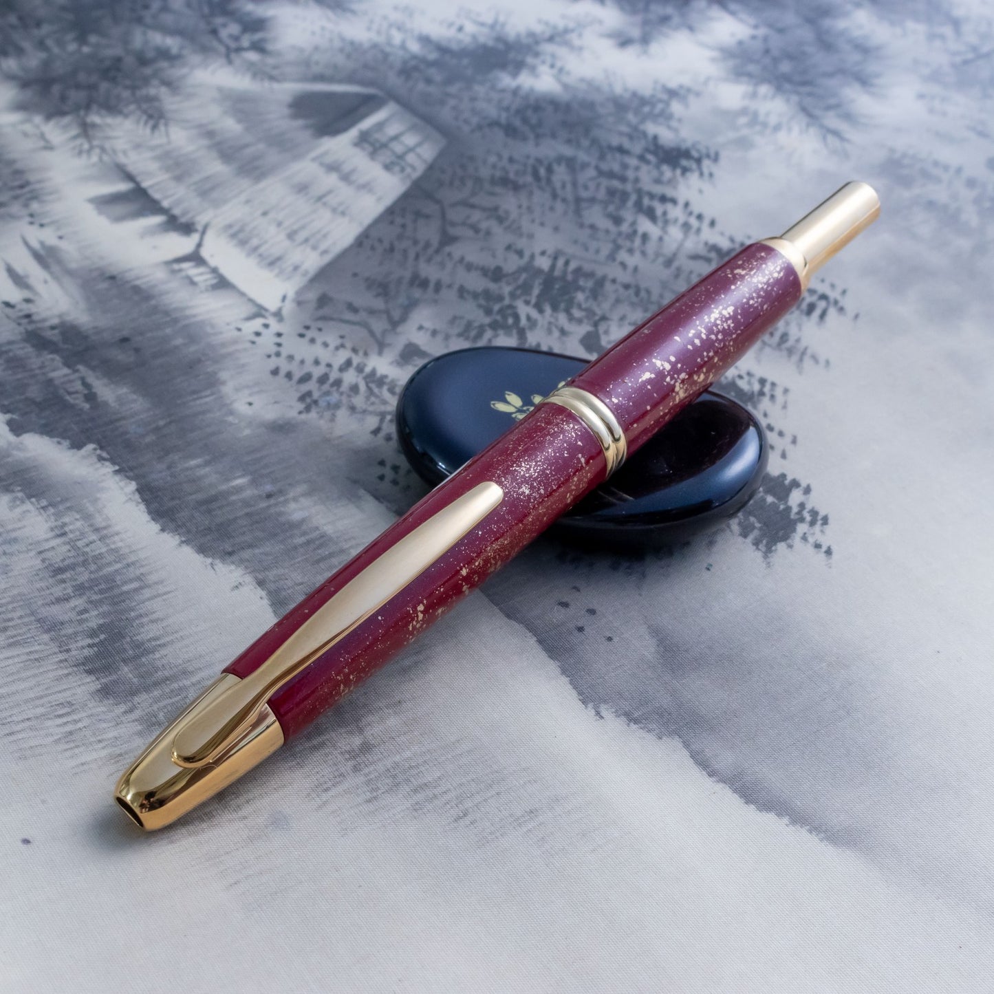 Custom Pilot Vanishing Point Capless Neko no Yume Fountain Pen 18K Gold Nib