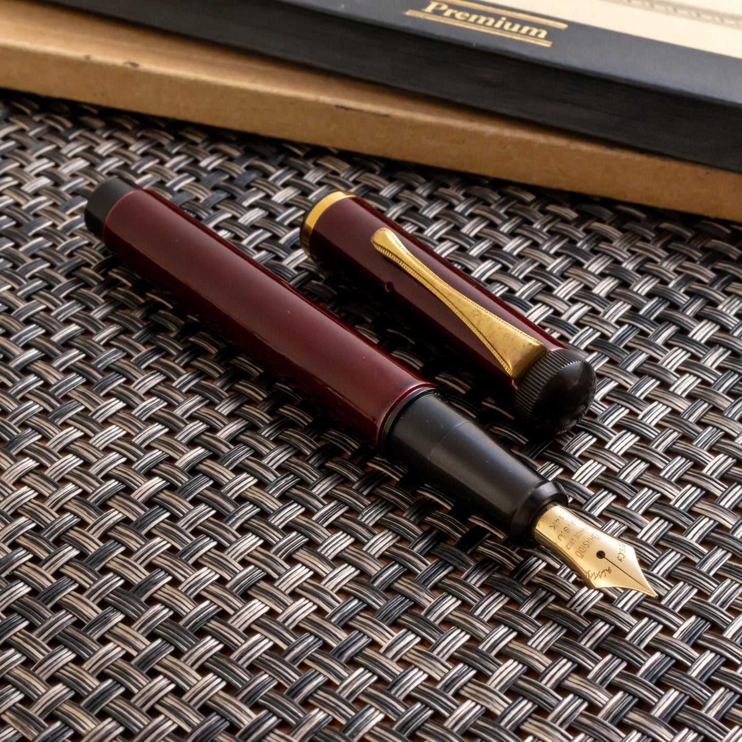 Ohashido Urushi Akatame-Nuri Ebonite Nagahara 14K B Nib Fountain Pen