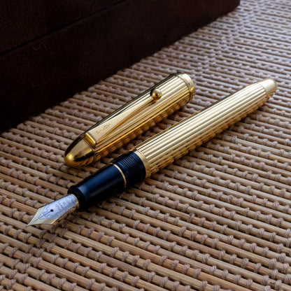 Pilot Custom 745 Gold Pinstripe 18K #10 Gold F Nib Fountain Pen