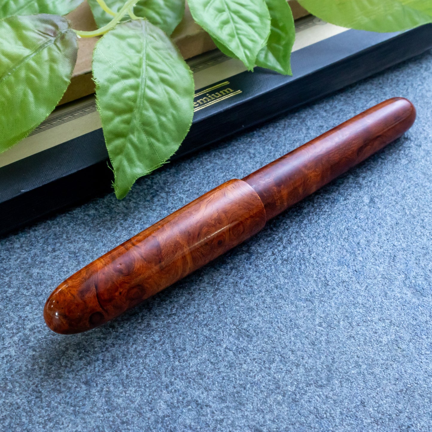 Hirai Woodworking Lacquer Unshu Series Fountain Pen