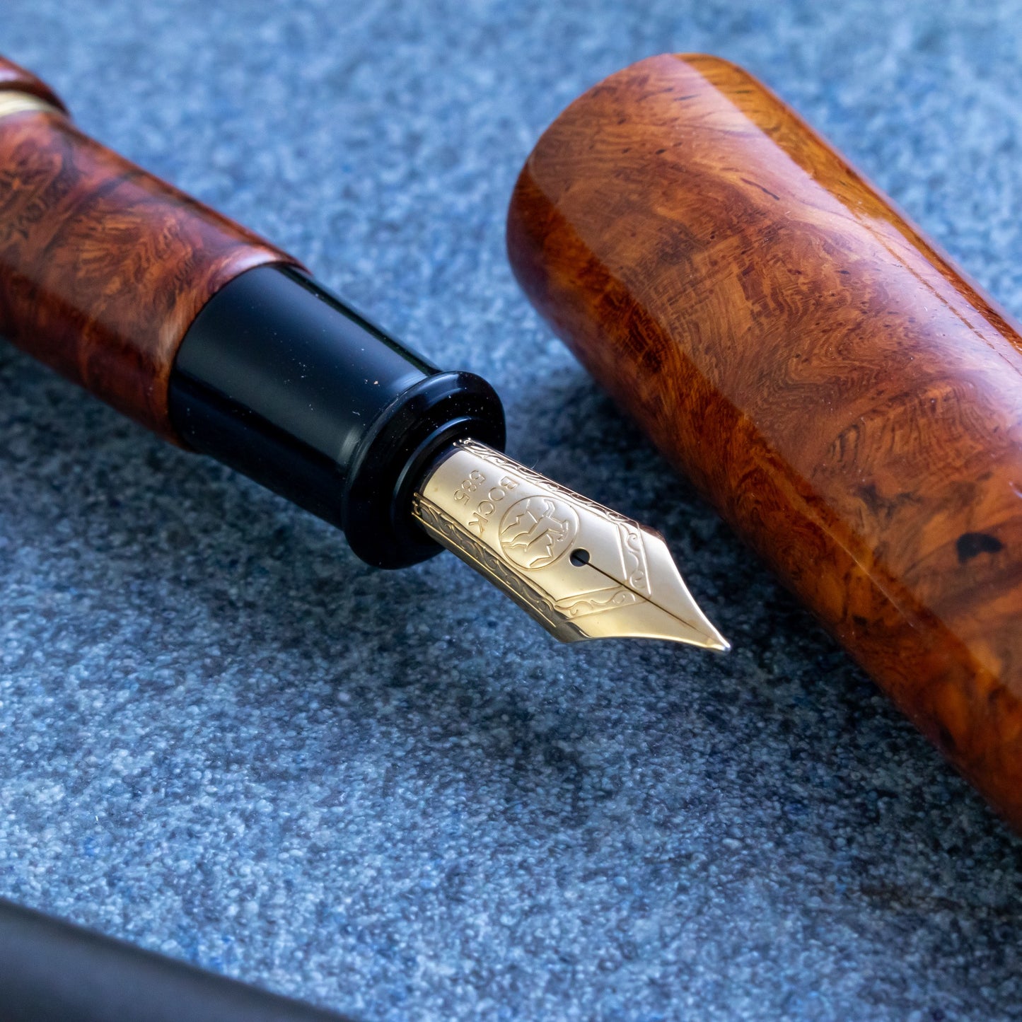 Hirai Woodworking Lacquer Unshu Series Fountain Pen